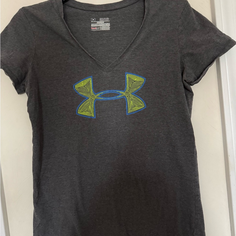 Under Armour Dark Gray Semi-Fitted T-Shirt